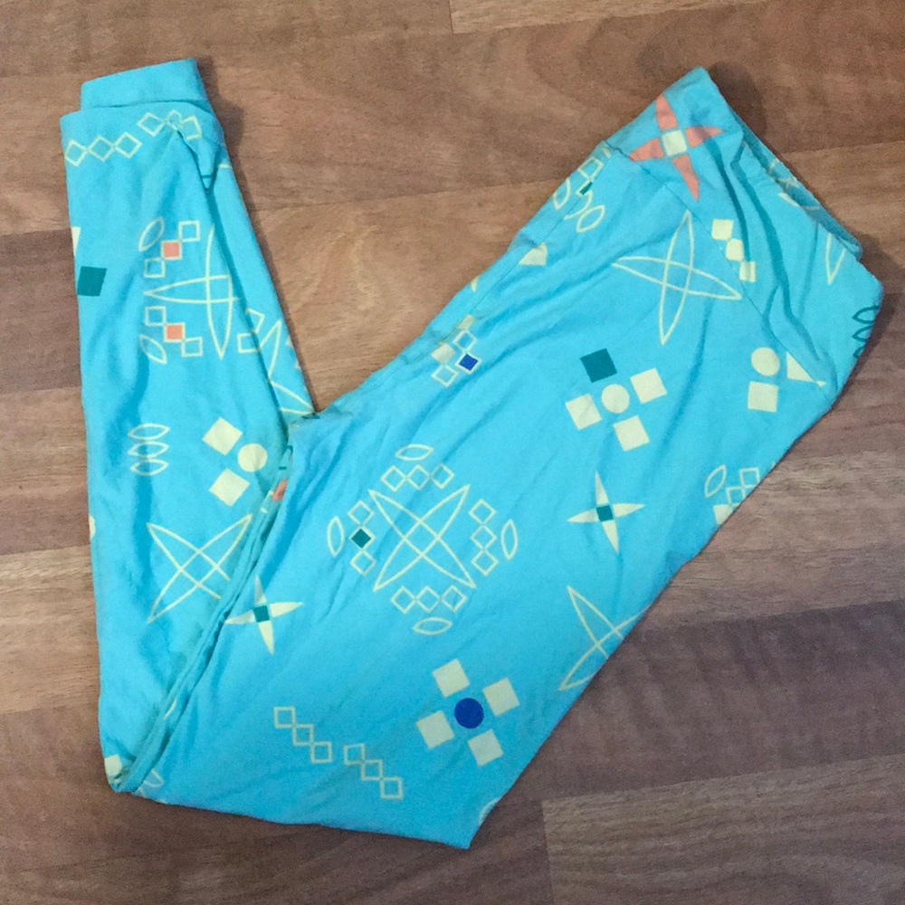 Lularoe Tall and Curvy Leggings